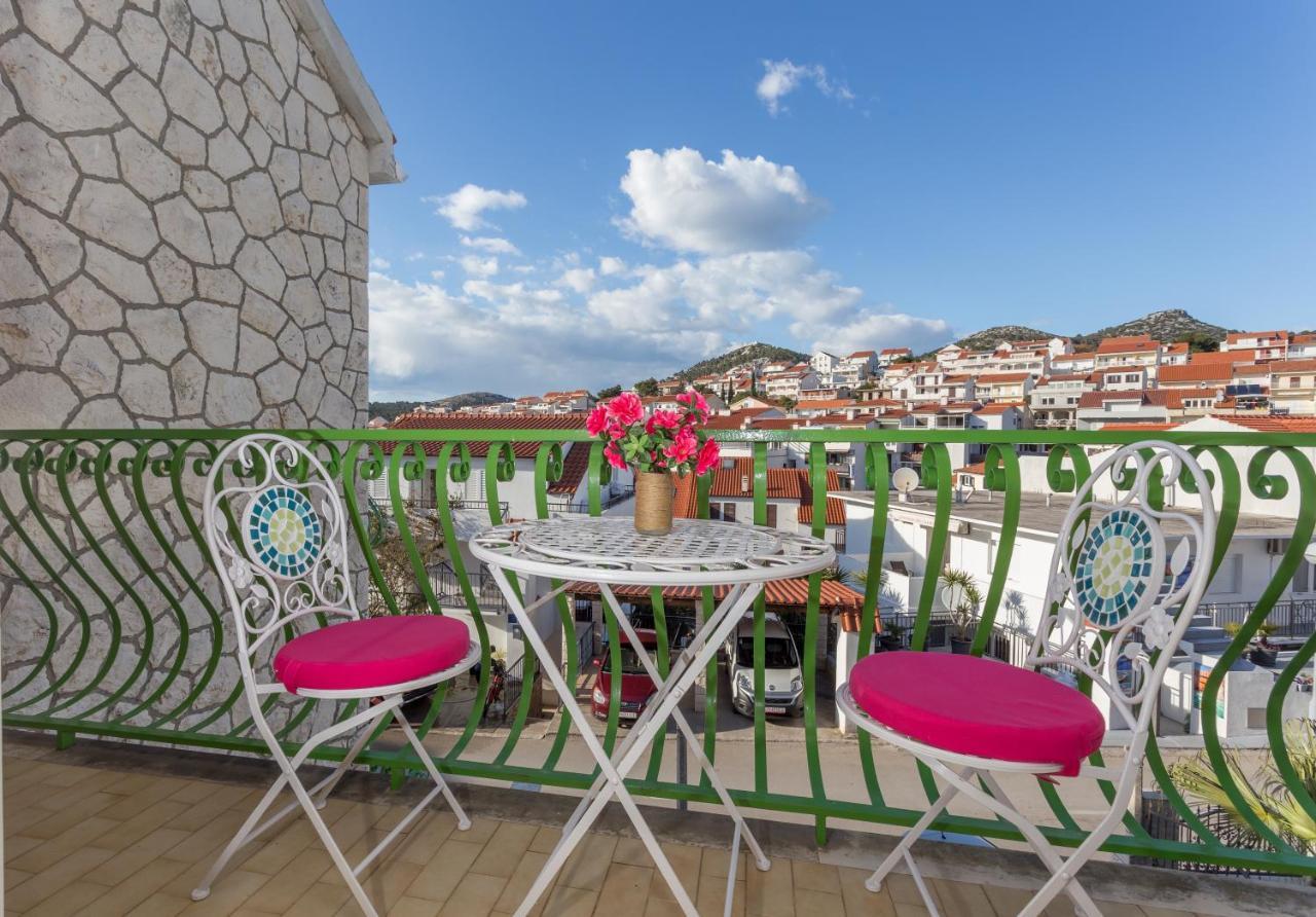 Apartments Marija Bibic Хвар Экстерьер фото