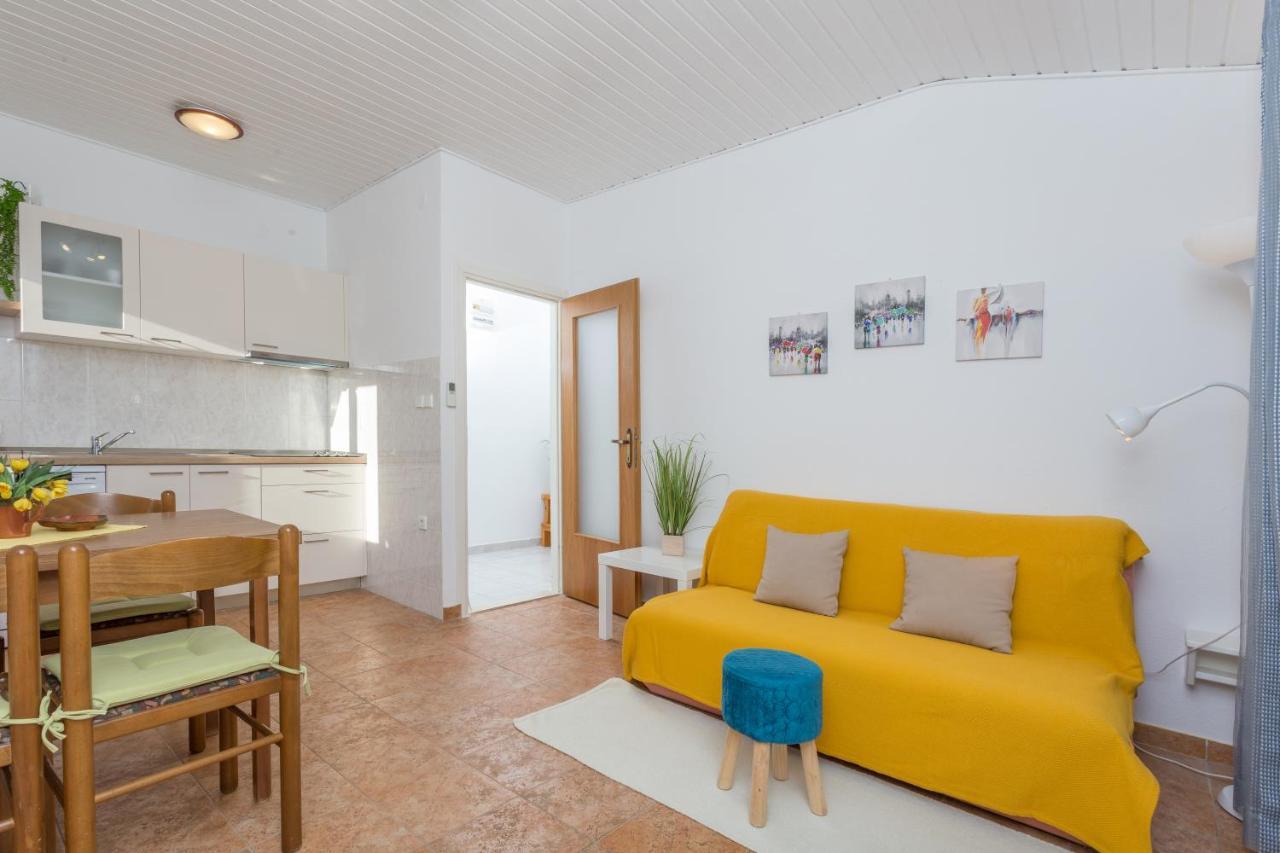 Apartments Marija Bibic Хвар Экстерьер фото